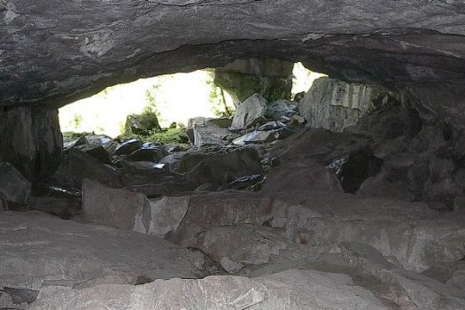 s_Caves_1.jpg s_Caves_1.jpg