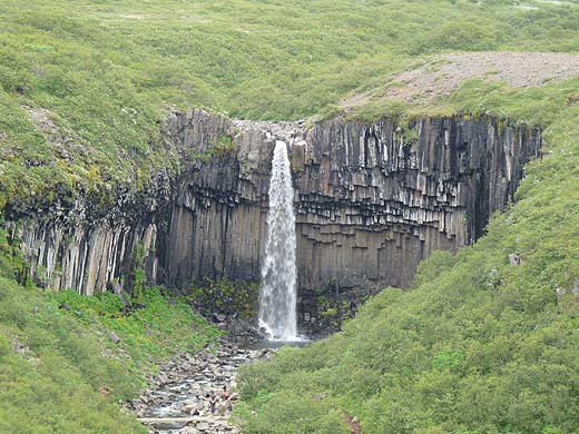 Island_wasserfall_2b.jpg Island_wasserfall_2b.jpg
