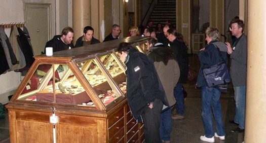 vitrine2.jpg vitrine2.jpg